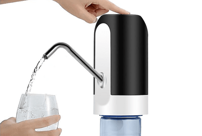 Electric water pump dispensing into a glass
