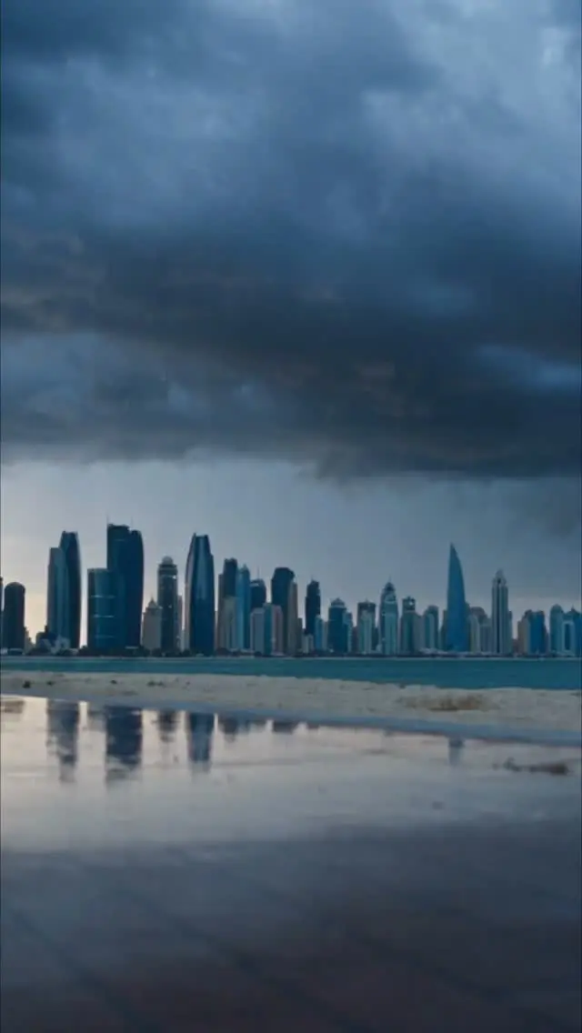 After the rain, Qatar’s cooler season is getting closer. 🌧️💧

Meet the energy of Almas: balanced pH, ultra-low sodium, prompt delivery and convenien